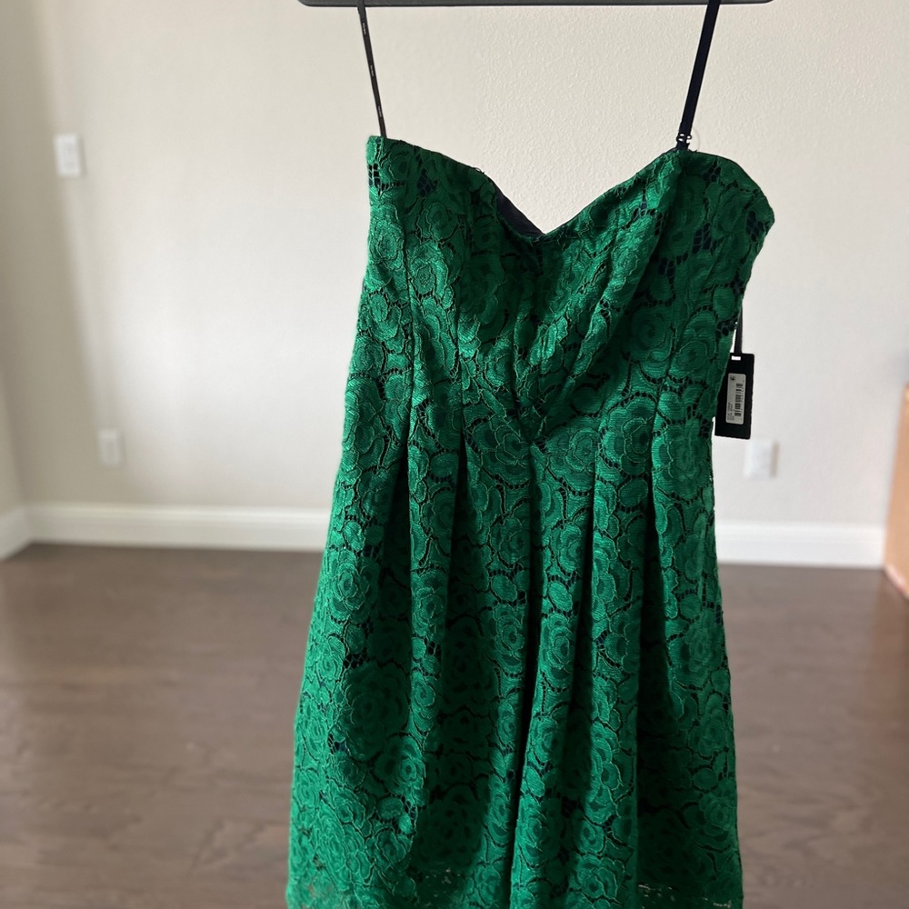Vera Wang dress never worn! Tags still attached.